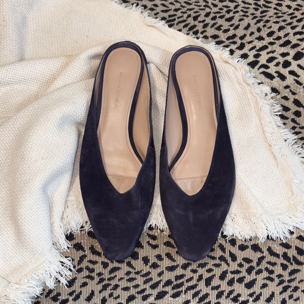 Banana Republic dark blue Suede Mules